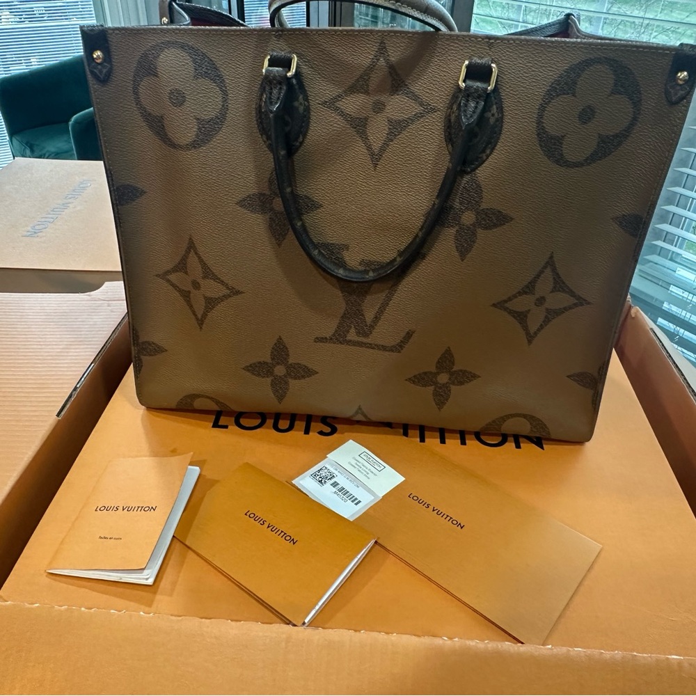 OnTheGo GM Louis Vuitton